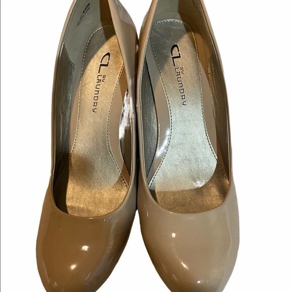 CL By Laundry Women’s Dress Taupe Wedges • 9 wide - Picture 10 of 13